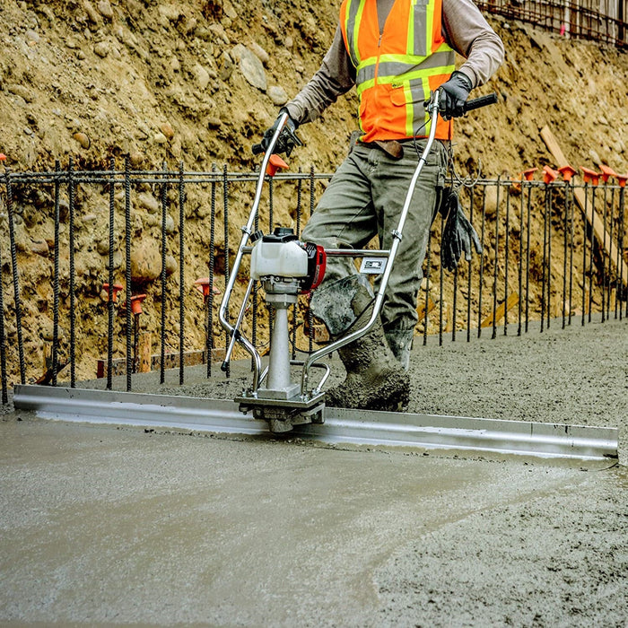 Vibe - Tech RIDGEBACK Vibrating Concrete Screed Honda GX35 4 Stroke - C2061G - Riequip NZ